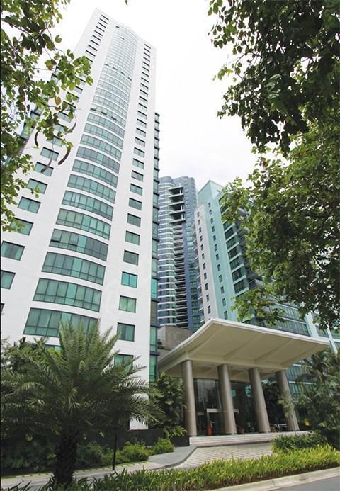 its a 1 bedroom unit with the floor area of 78sqm